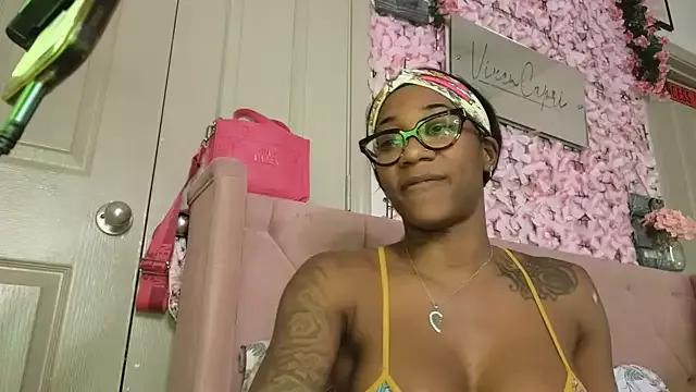VixenCapri on StripChat 