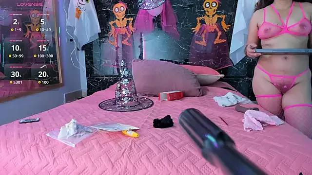 Yaya____11 on StripChat 