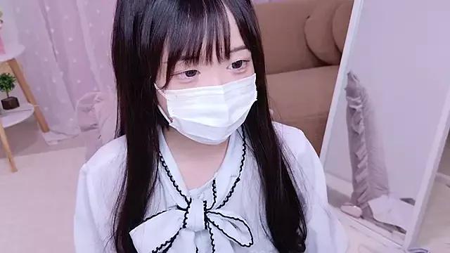 YUNOcha_oO on StripChat