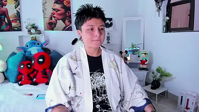 Zury_Ramirez — Finger inisde